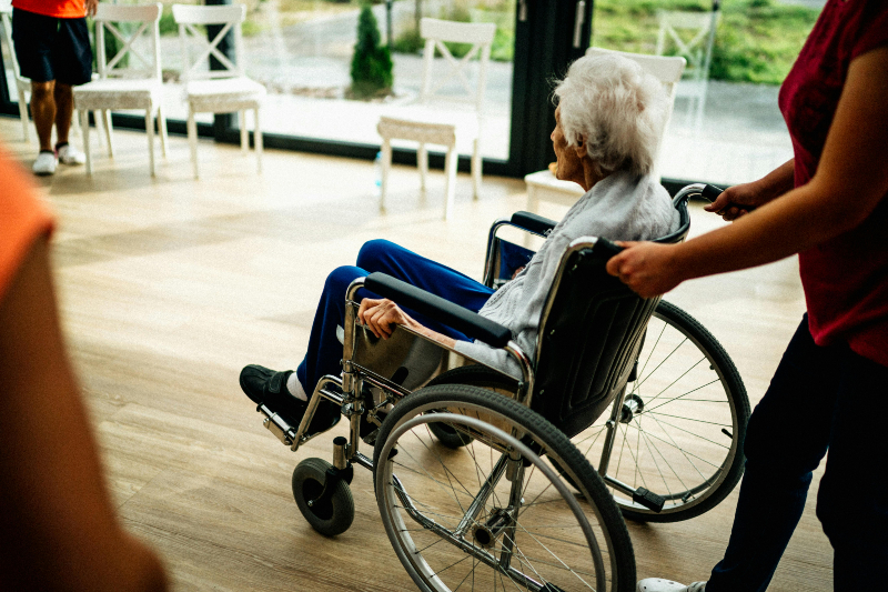 Why Nursing Home Neglect Is Often Discovered After a Family Visit